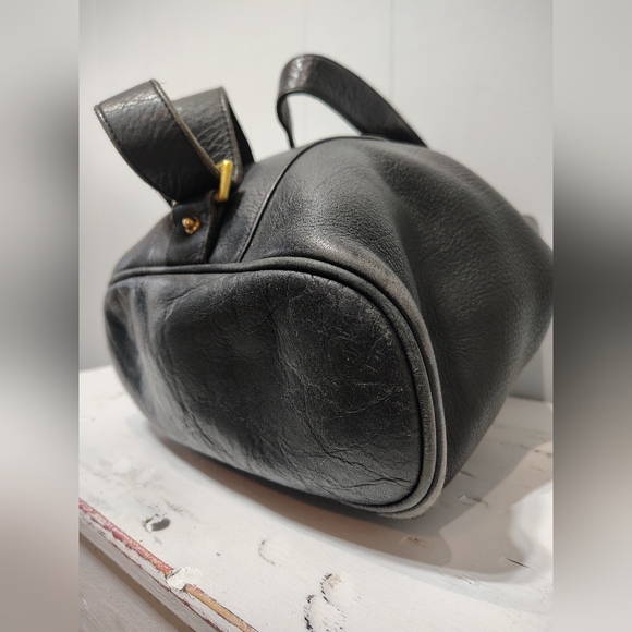 Vintage Dooney & Bourke Black Leather Drawstring Bucket Backpack Convertible Bag - Picture 11 of 16